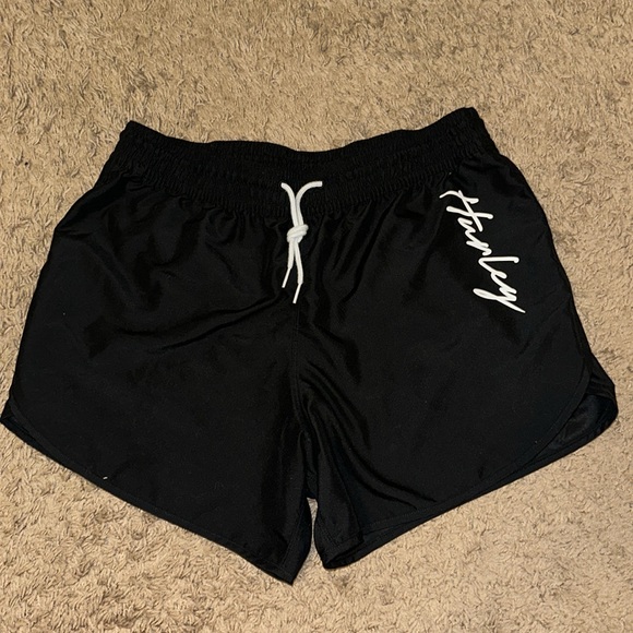 Women’s Hurley board shorts - Picture 2 of 3